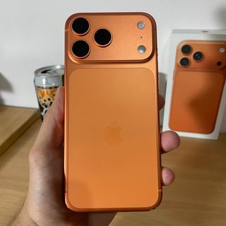 iPhone 17 Pro Max Naranja