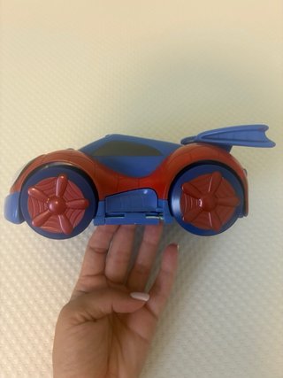 Coche Spidey Grande con Patas Araña