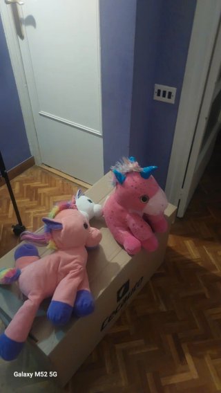 Peluche Unicornio Rosa Estrellas y el otro blanco