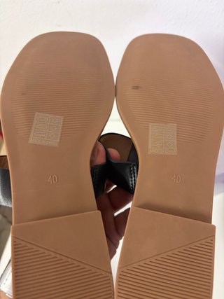 Sandali donna n.40 nero fibbia oro nuovo