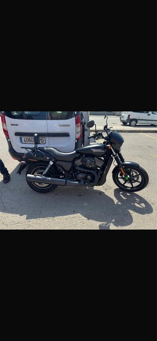 Harley Davidson Street 750 Negra