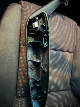 Apoyabrazos puerta izquierda Audi A3 Sportback