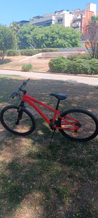 Bicicleta ROCKRIDER Roja