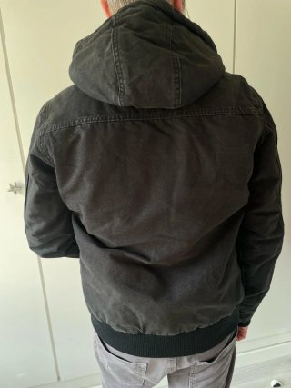 Chaqueta Quiksilver Negra con Capucha