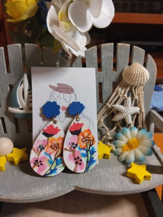 Pendientes florales artesanales