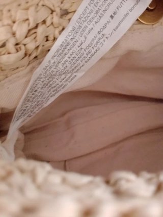 Bolso Zara volantes y pedrería beige