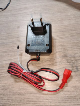 Adaptador Scalextric 12V 18W
