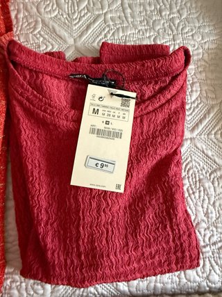 Lote Zara: Top Rojo y Top Rosa