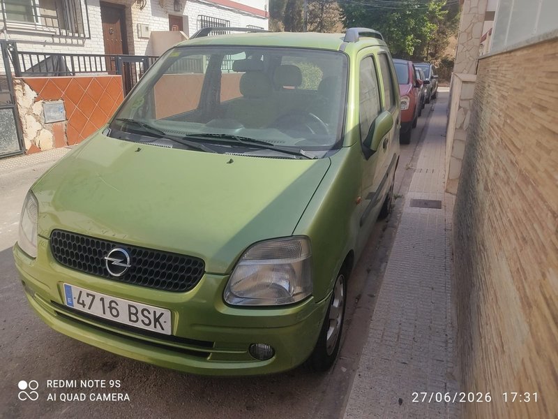 Opel Agila 1.2 - foto 1