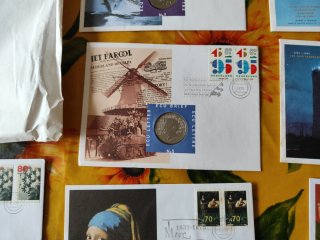 Francobolli e monete - Set 11