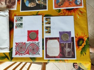 Francobolli e monete - Set 11