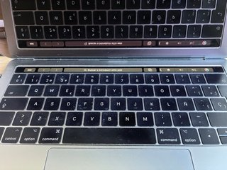 MacBook Pro 13 Touch Bar 2017 averiado