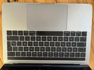 MacBook Pro 13 Touch Bar 2017 averiado