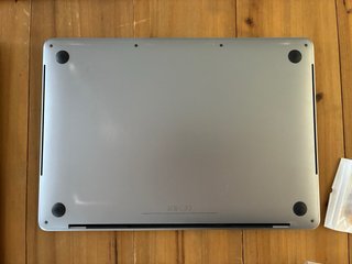 MacBook Pro 13 Touch Bar 2017 averiado