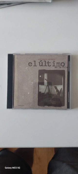 CD El Último de la Fila - Astronomía Razonable
