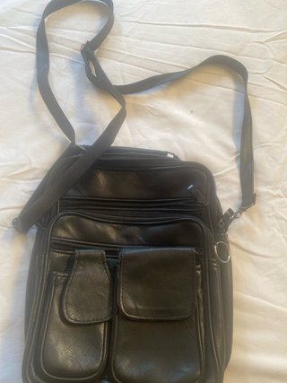 Mochila hombre cuero negra