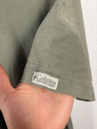 Camiseta verde oliva de rayas