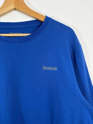 Camiseta Reebok azul manga larga