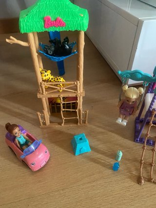 Casa de Barbie+ muñecas barbies