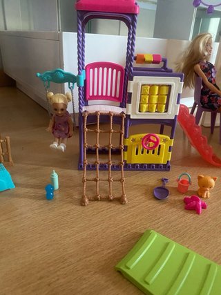 Casa de Barbie+ muñecas barbies