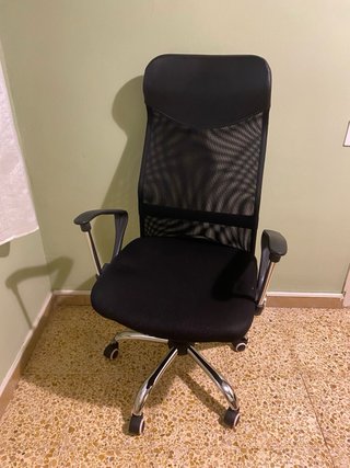 Silla de oficina / escritorio negra
