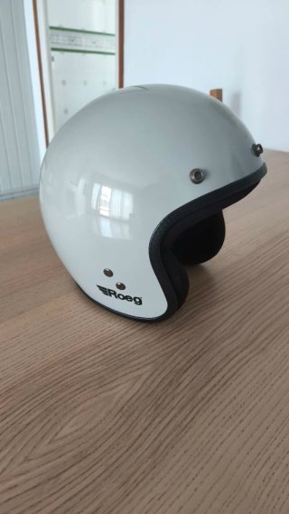 Roeg Jett Talla M Blanco