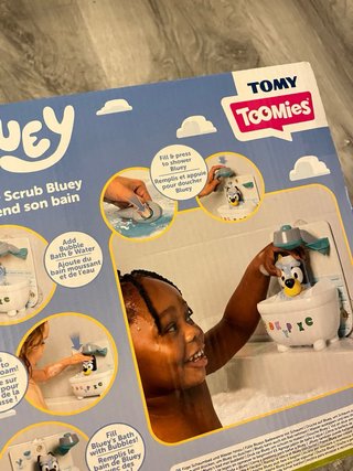 Bluey Shower & Scrub Tomy Juego Baño