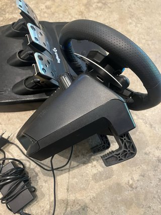 Volante Logitech G29 con pedales