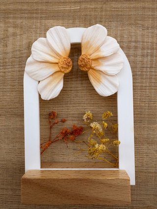 Pendientes Florales Beige y Naranja