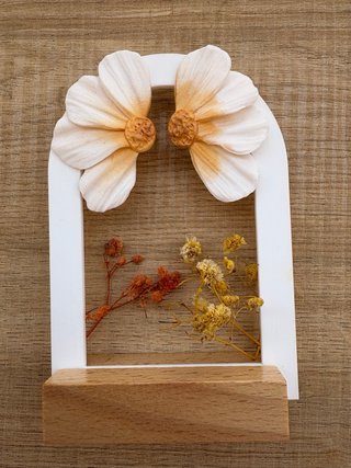 Pendientes Florales Beige y Naranja