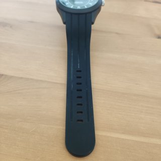 Reloj WTI Estilo Militar Negro, SIN PILA