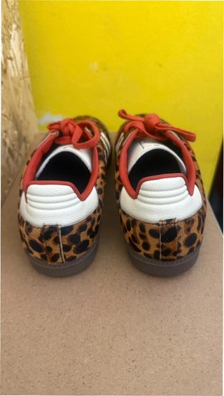 Adidas Samba OG Leopardo Rojo Talla 41