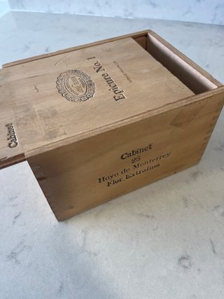 Caja de puros Hoyos de Monterrey Epicure No. 1