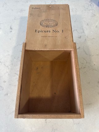 Caja de puros Hoyos de Monterrey Epicure No. 1