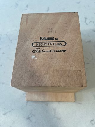 Caja de puros Hoyos de Monterrey Epicure No. 1