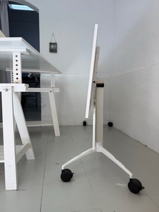 Tavolo pieghevole da ufficio con ruote