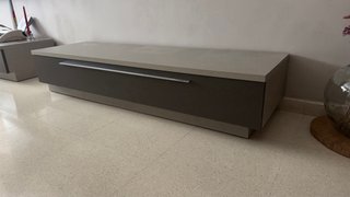 Mueble salón gris y beige
