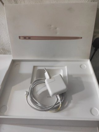 MacBook Air 13 2020 Oro
