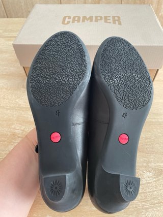 Zapato salón Camper Helena Negro
