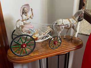Figura Carroza Princesa y Caballo Cerámica