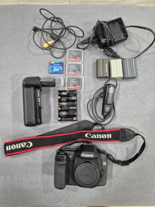 Canon EOS 50D + Accesorios
