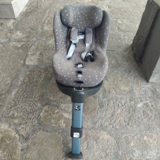 Silla de coche giratoria Cybex i size.