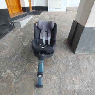 Silla de coche giratoria Cybex i size.