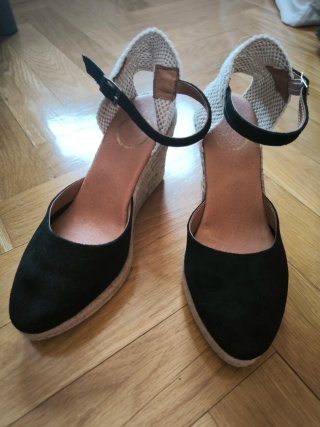 Alpargatas cuña Polin et moi negras y beige