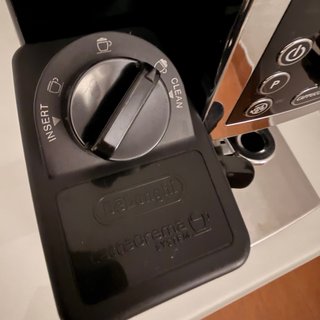 Cafetera superautomática DeLonghi Cappuccino Negra