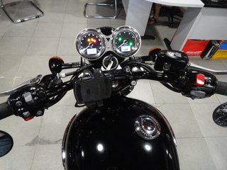 Triumph Bonneville T120 Black