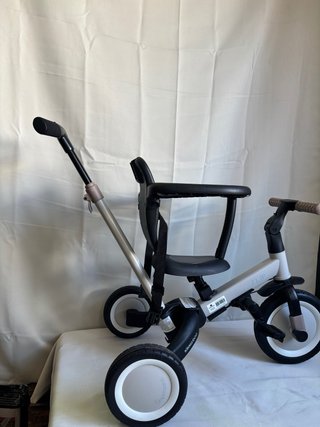Triciclo Infantil Multiusos Kikkaboo 5 en 1