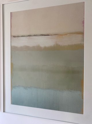 2 Láminas Abstractas Beige y Verde. Marco blanco.