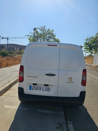 Peugeot Partner 2021