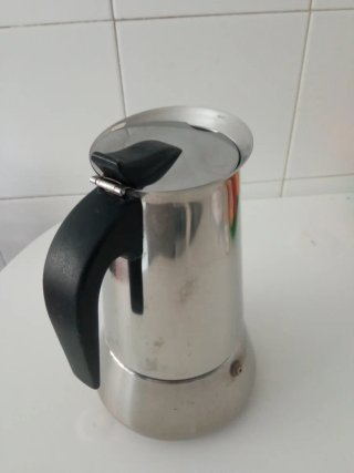 Cafetera italiana de acero inoxidable